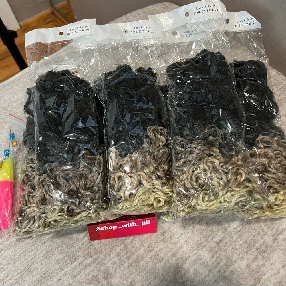 24” Goddess Locs Crochet Hair 7 Packs Boho Queen Locs Black to Blonde Curly #D18